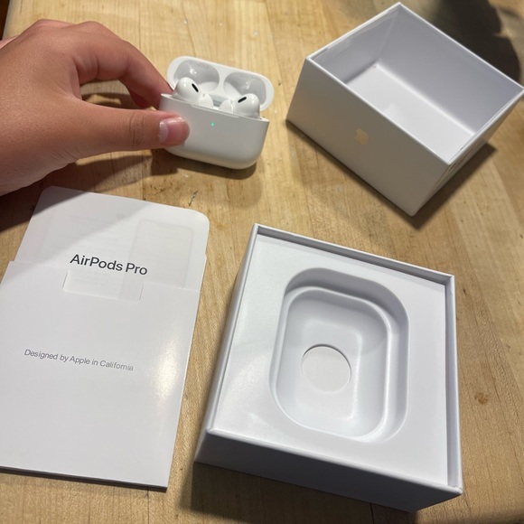 Apple AirPods Pro with White Charging Case